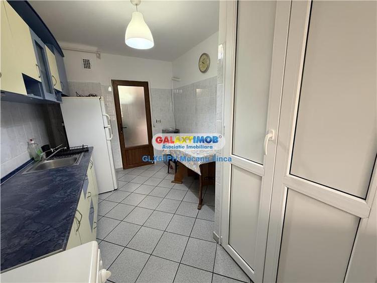 Apartament cu 4 camere decomandat, mobilat în Republicii