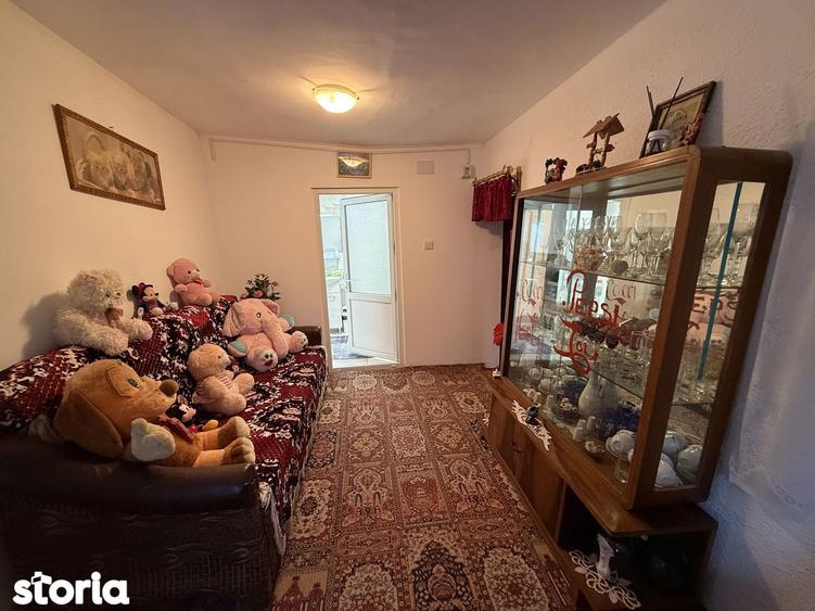 Casa demolabila ?i teren 800mp cu toate utilita?ile deschidere 26,5mp - 16