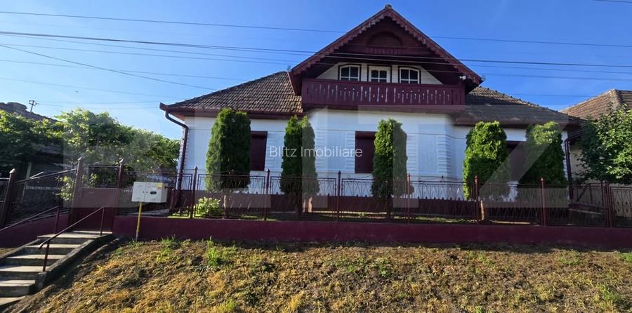 Proprietate 2 case, 240 mp, anexe, teren 3.398 mp, zona Deaj