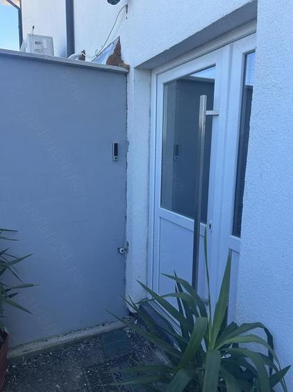 Vand apartament cu 3 camere in Albe?ti ,Dolj. - 2
