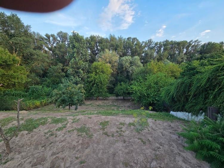 Teren Construcții intravilan de 1600 mp, în Islaz