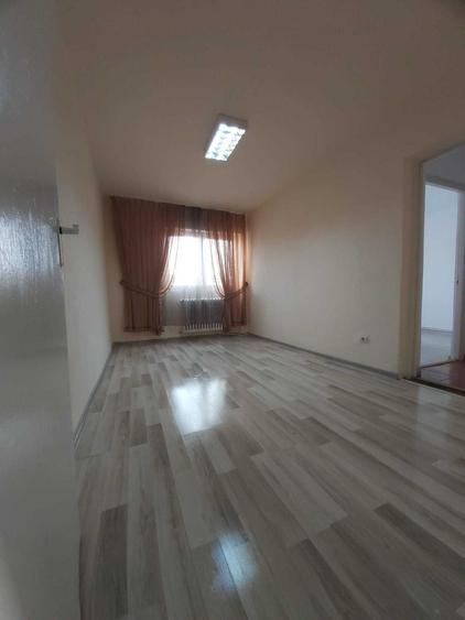 Apartament cu 2 camere semidecomandat în Kogălniceanu