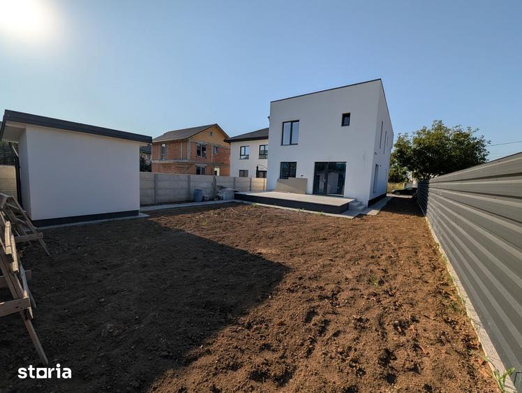 Casă cu 5 camere cu Teren 511 Mp în Tunari