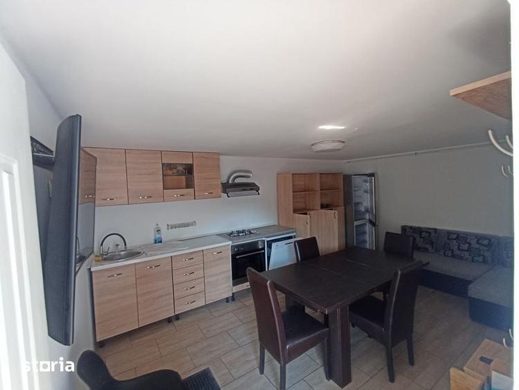 Casă cu 3 camere cu Teren 100 Mp în Giulești