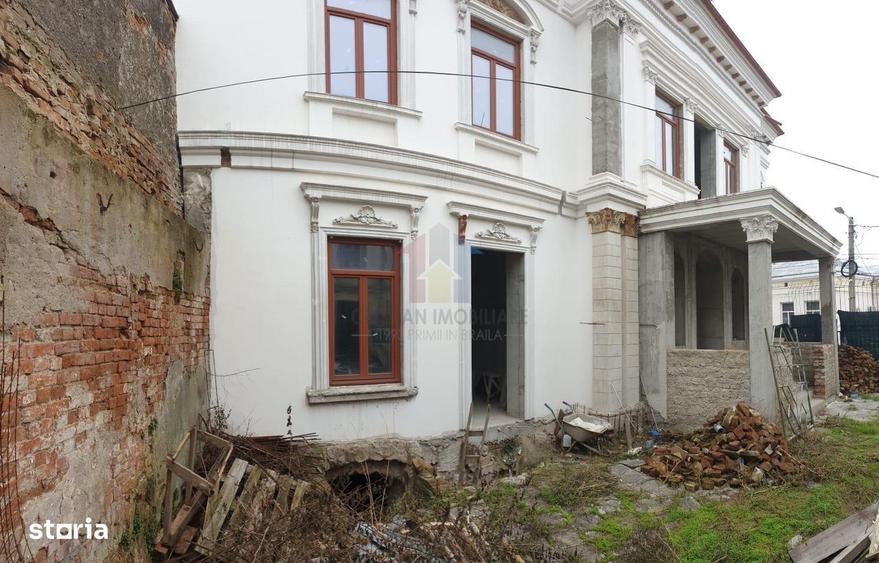 Casă cu 4 camere în Nicolae Bălcescu