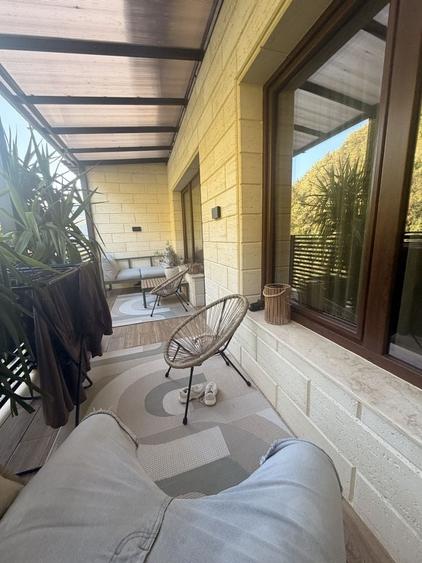 Apartament cu 4 camere decomandat în Exterior Vest