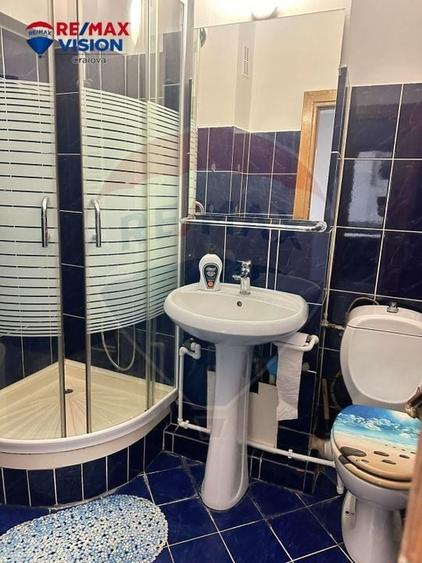 Apartament cu 4 camere de vânzare în zona Central - 11
