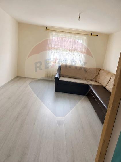 Casă cu 2 camere cu Teren 639 Mp în Ultracentral