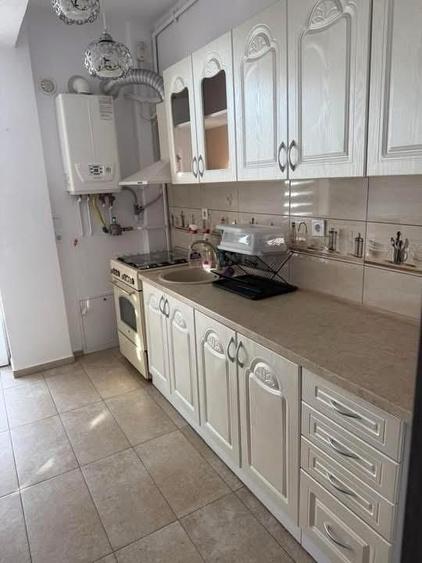 Apartament cu 2 camere decomandat în Exterior Vest