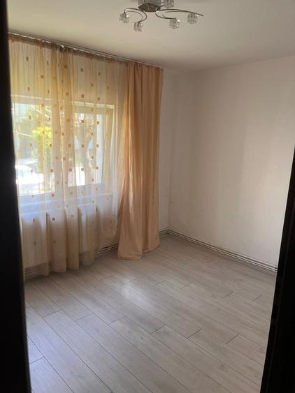 Apartament cu 2 camere semidecomandat în Semicentral