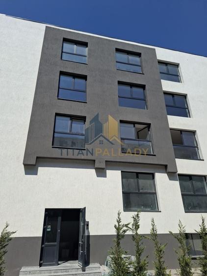 Apartament cu 3 camere decomandat în Theodor Pallady