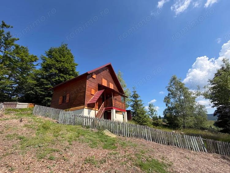Casă cu Teren 270 Mp în Bubești
