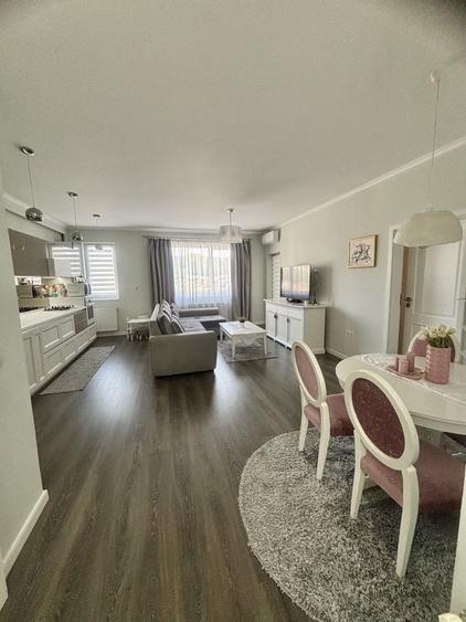 Apartament cu 2 camere decomandat în Florești