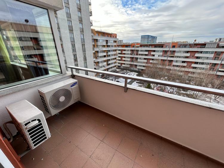 Apartament cu 2 camere semidecomandat în Militari