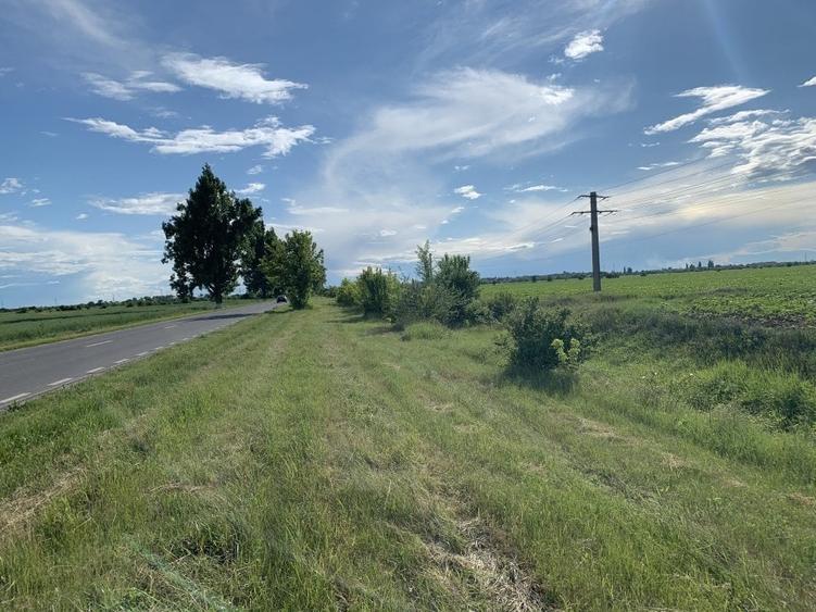 Teren Construcții intravilan de 13200 mp, în Central