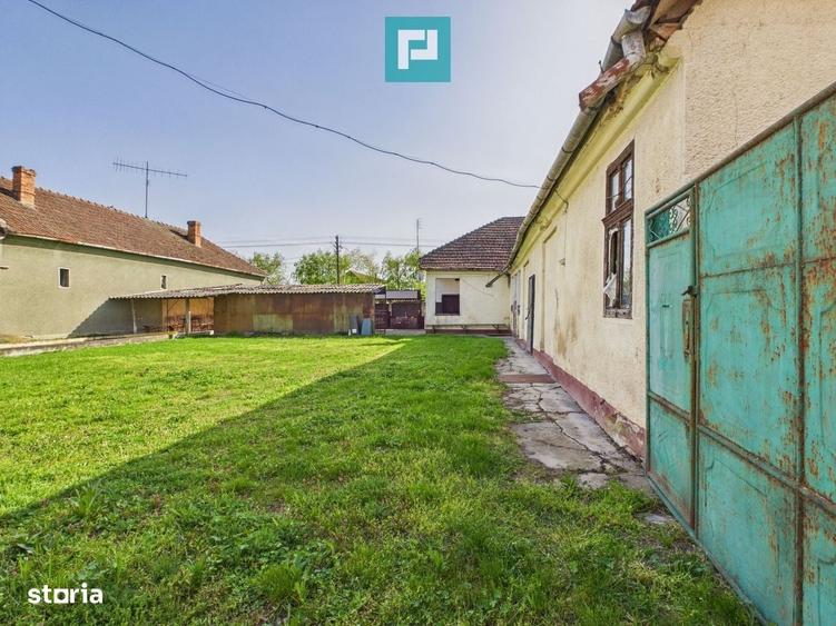 Spațiu comercial, de 200 mp, în Iratoșu