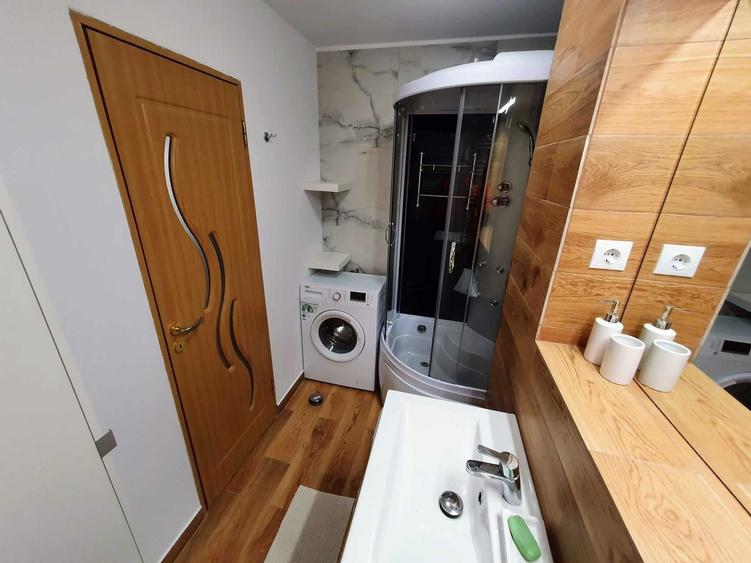 Garsonieră decomandată, mobilată în Vitan