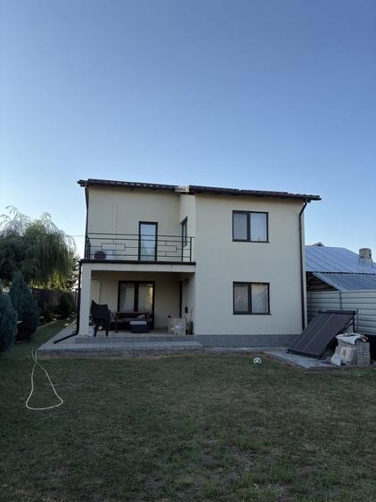 Casă cu 4 camere în Strejnicu