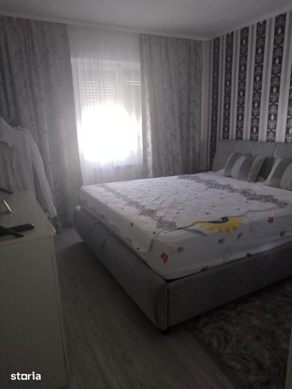 Apartament cu 2 camere decomandat în Buzaului