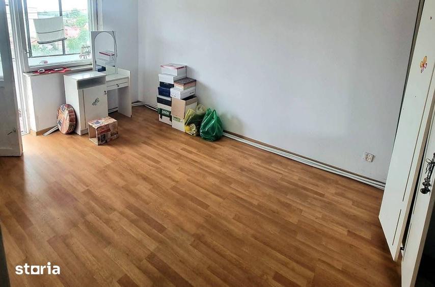 Apartament cu 4 camere decomandat în Ultracentral