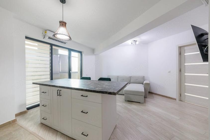 Apartament cu 3 camere decomandat în Găvana