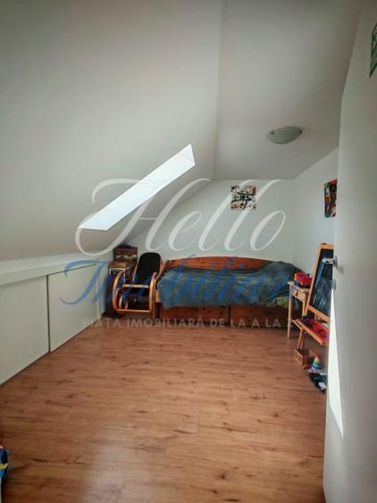 Apartament cu 4 camere decomandat, mobilat în Baciu