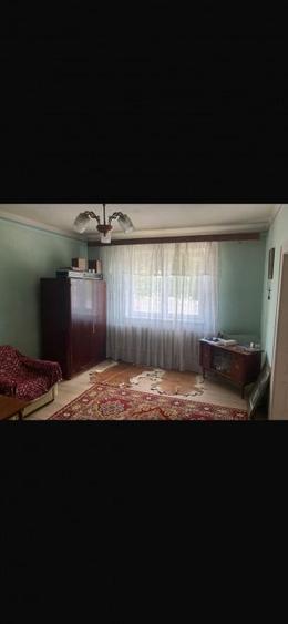 Casă cu 3 camere cu Teren 250 Mp în Calea Poplăcii
