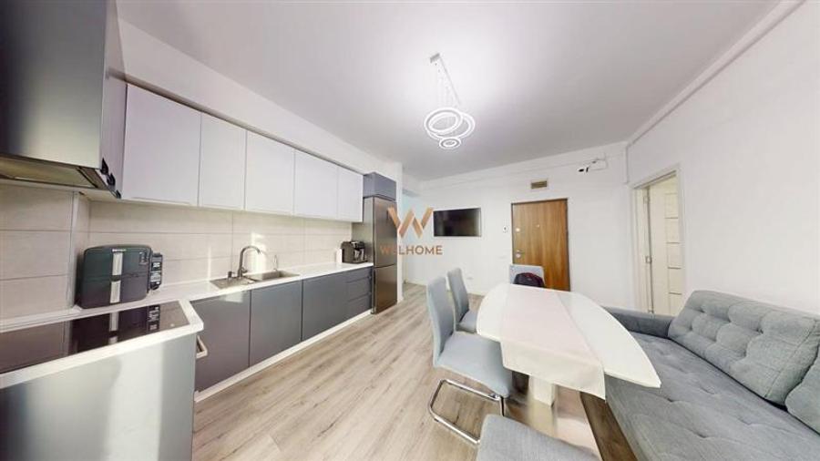 Apartament cu 3 camere decomandat în Exterior Sud