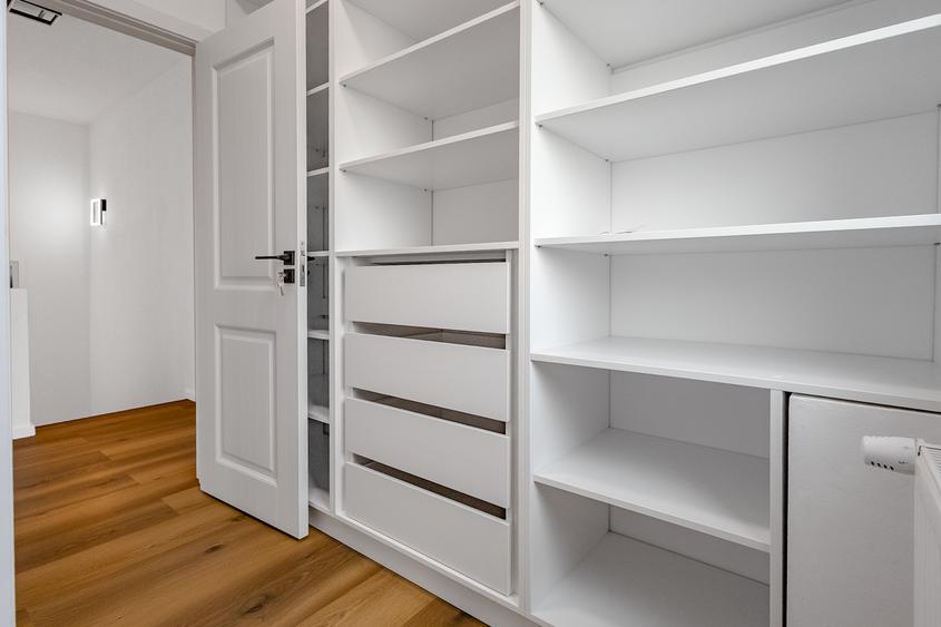 Duplex cu 3 camere cu Canalizare în Dumbrăvița