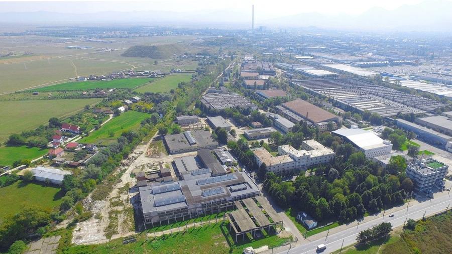 Teren Construcții intravilan de 90000 mp, în 13 Decembrie