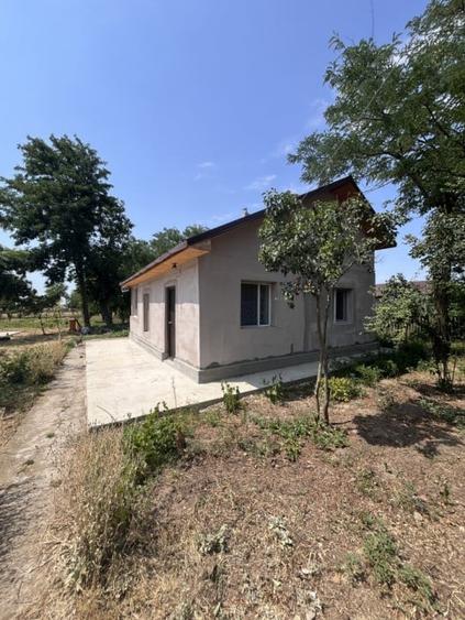 Casă individuală cu 3 camere cu Canalizare în Munteni-Buzău