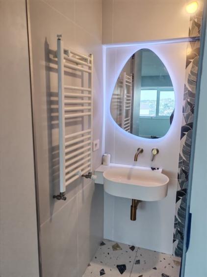 Apartament cu 2 camere decomandat, mobilat în Podul de Fier