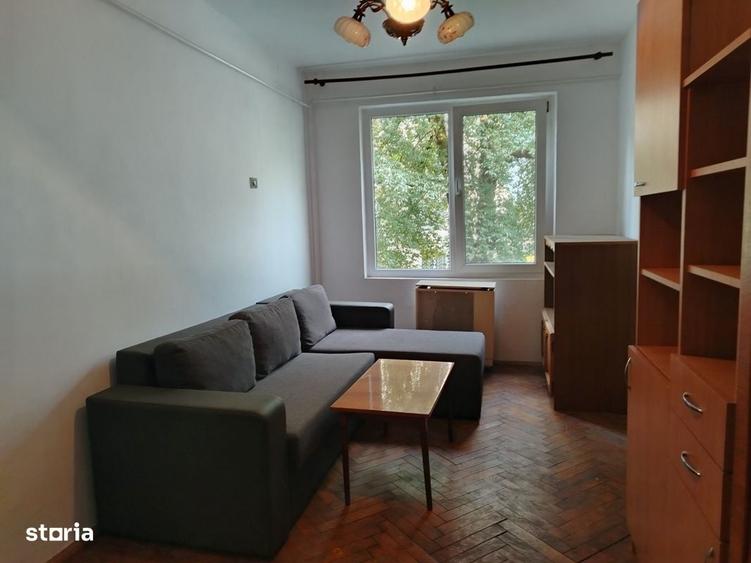 cv 124 Zona Vivo-Enescu, apartament 3 camere , etaj I - 5