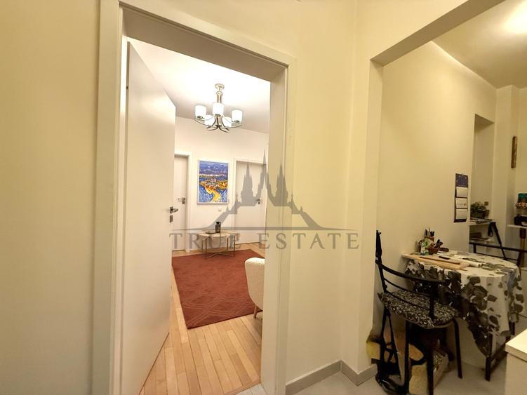 Apartament cu 3 camere semidecomandat în Armeneasca