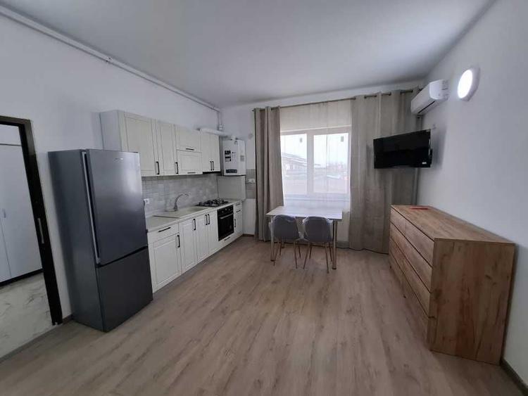 Apartament 2 camere Aparatorii Patriei, 6 min Metrou , 63 mp , NOU , centrala , mobilat si utilat complet - 1