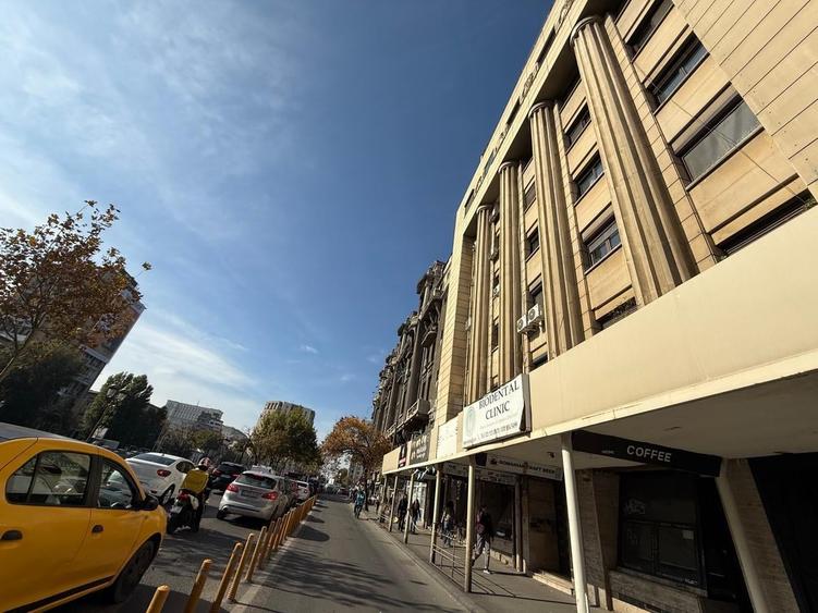 Apartament cu 2 camere semidecomandat în Calea Victoriei