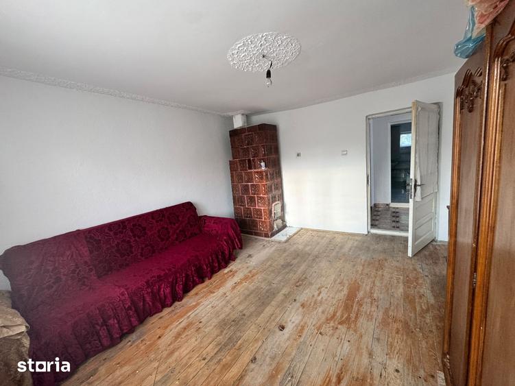 Casă cu 3 camere cu Teren 800 Mp în CFR