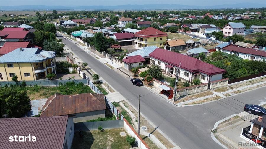 Teren de 4699 mp, în Milcovul