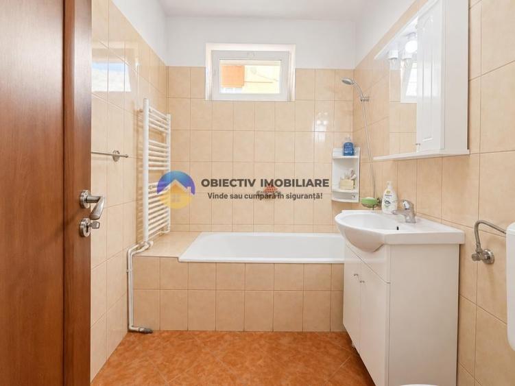 Apartament cu 2 camere decomandat în Central