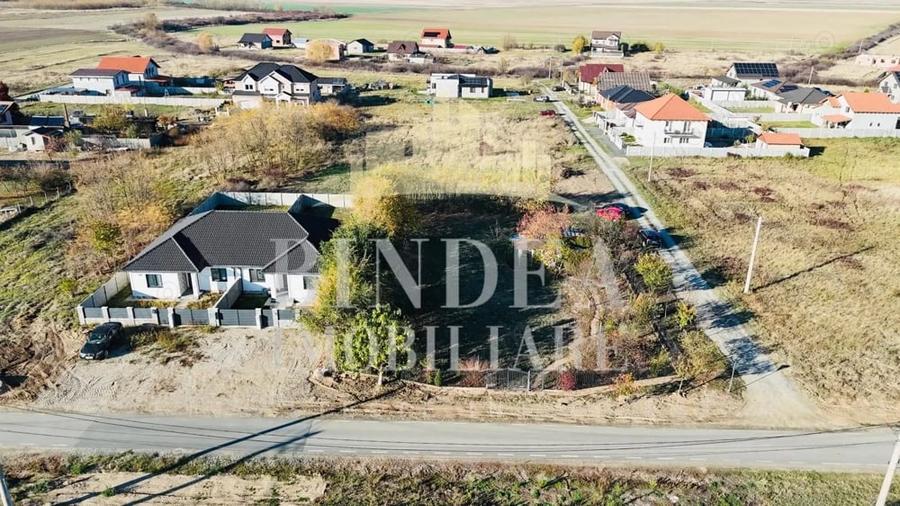 Teren de 1200 mp, în Șag