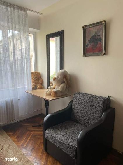 Garsonieră decomandată în Central