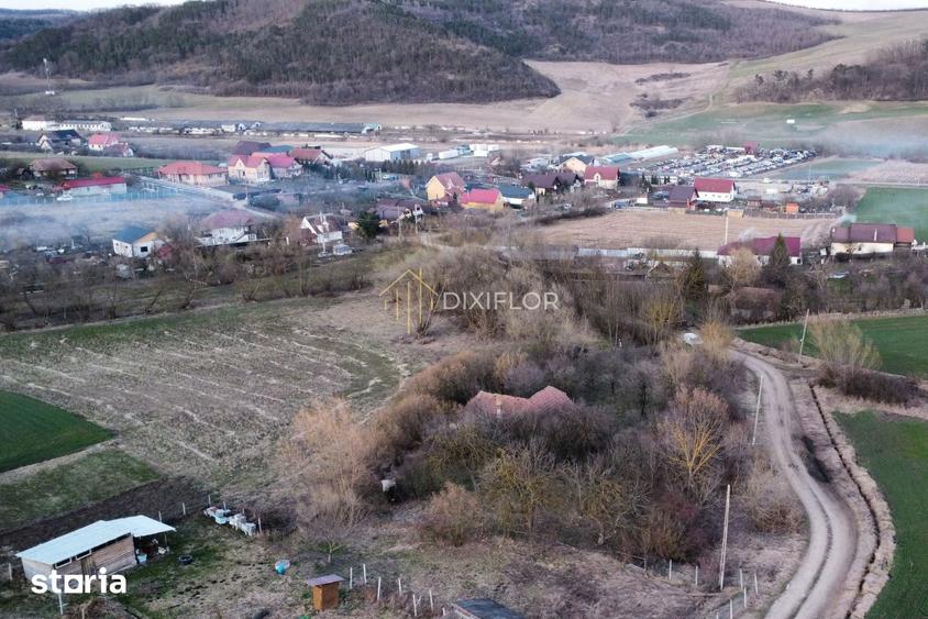 Teren de 11600 mp, în Ceuaș