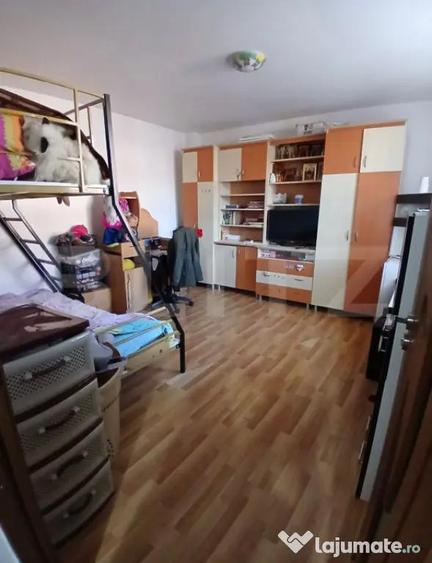 Casă cu 2 camere cu Teren 720 Mp în Central