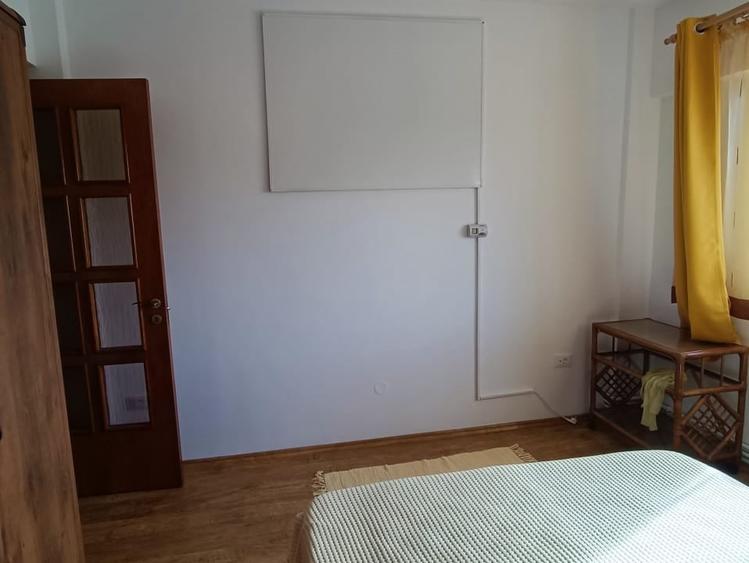 Apartament cu 3 camere, mobilat în Peninsula