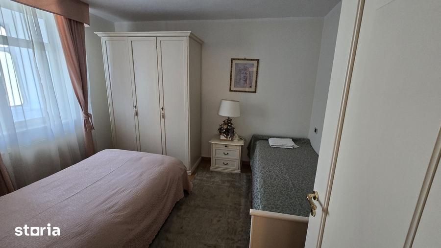 Apartament cu 4 camere în Central