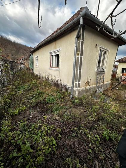 Casă în Mădrigești