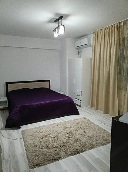 Garsonieră decomandată în Central