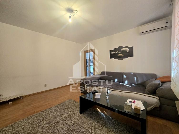 Apartament cu 2 camere semidecomandat, mobilat în Lipovei