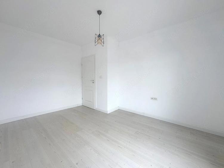 Casă cu 4 camere cu Teren 300 Mp în Moșnița Nouă