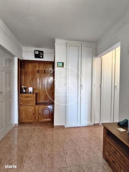 Apartament cu 2 camere decomandat în Rogerius
